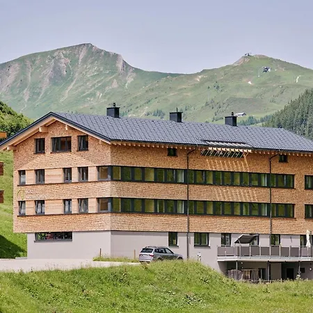 Appartement-65-m2-top-1-5 Apartment *
